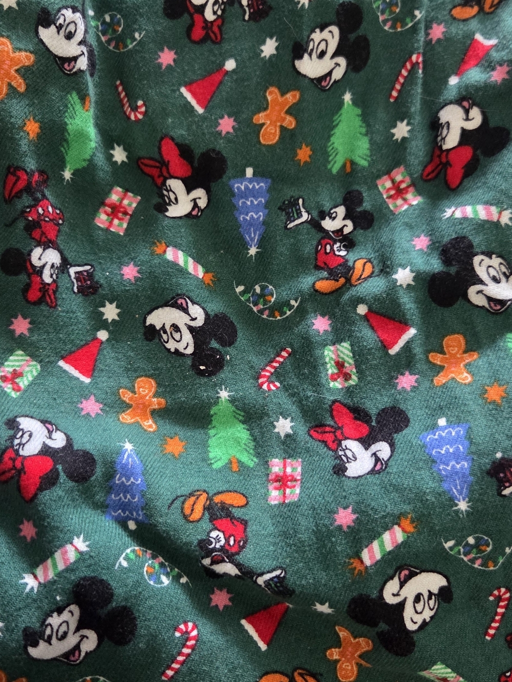 Old Navy Disney Adult Green Mickey & Minnie Holiday PJ Set EUC Size L - Picture 2 of 10